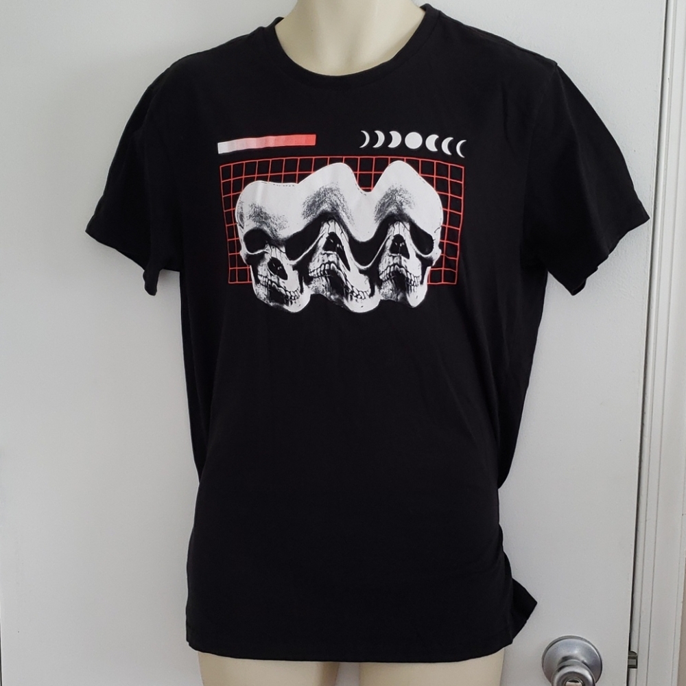 Free State Warping Skull Shirt Size M